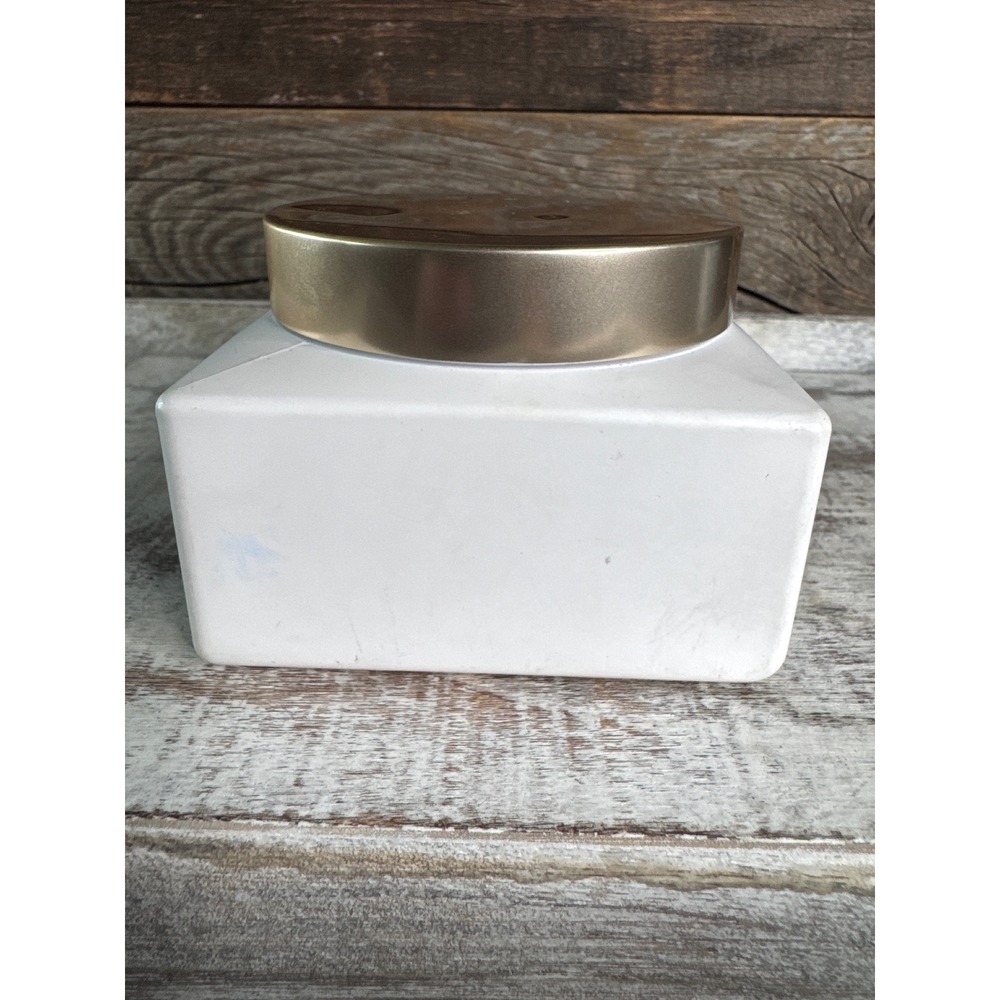Elizabeth Arden White Tea Body Water Cream | 7.6 fl oz | Luxury NWOB | MSRP $33 - Picture 2 of 6